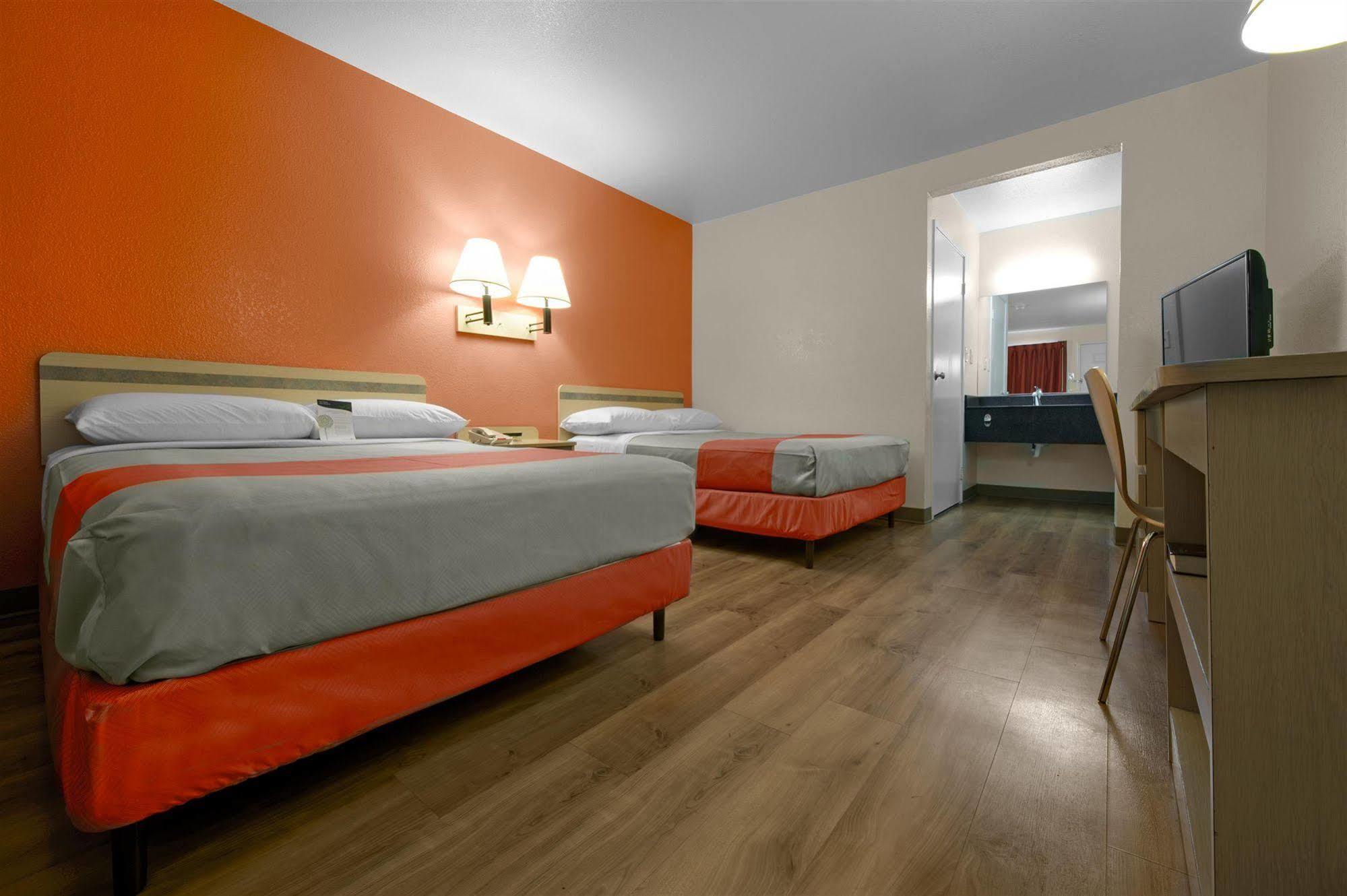 Motel 6-Bismarck, Nd Zewnętrze zdjęcie