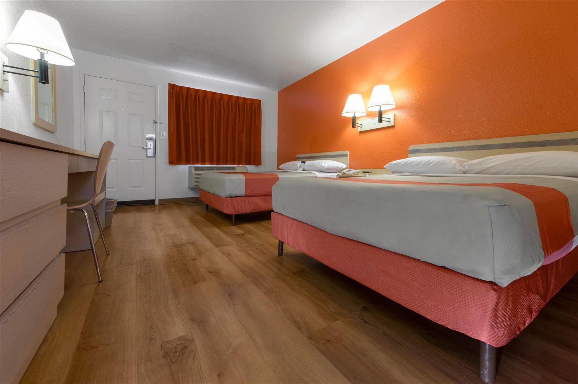 Motel 6-Bismarck, Nd Zewnętrze zdjęcie